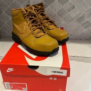 Nike Manoa Leather (GS) Boots